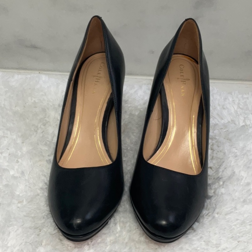 Cole Haan Nike Air Black Leather Rounded Toe Pumps 8 1/2 new